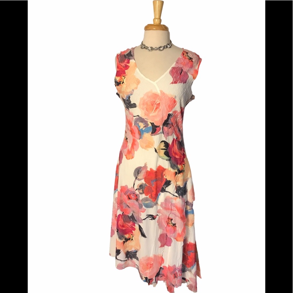 🆕️ Komarov Floral medium slip on dress